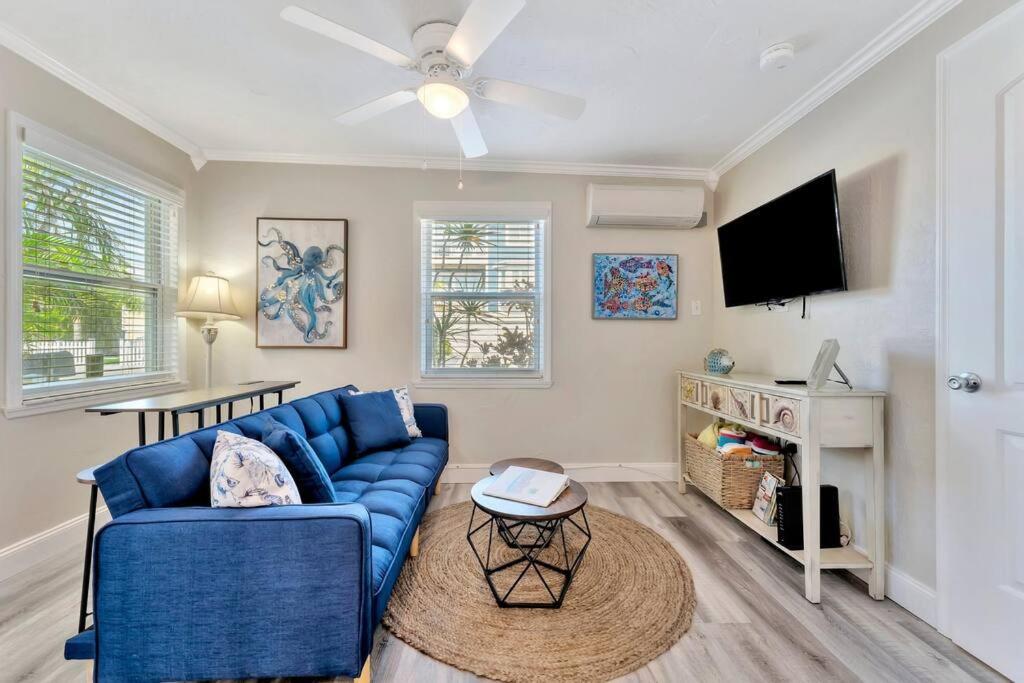 Sea Gem One Bed One Bath Charmer Steps To Bradenton Beach