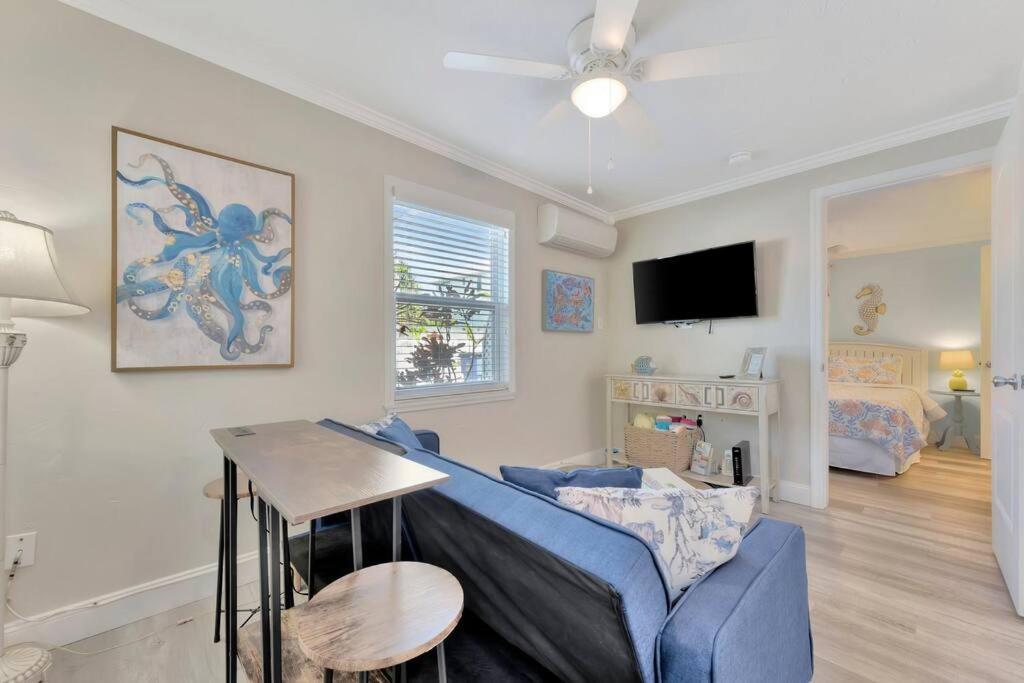 Sea Gem One Bed One Bath Charmer Steps To